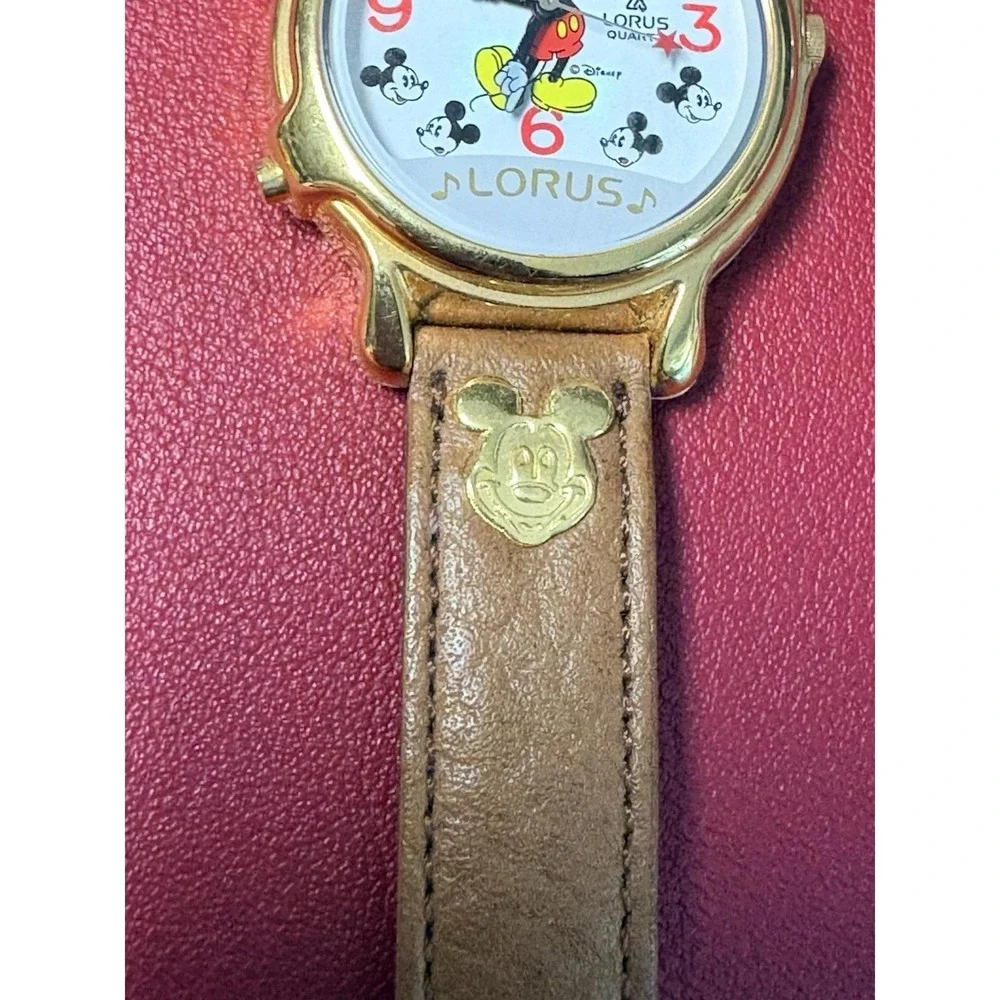 Disney Mickey Mouse Lorus V422 0010 It's A Small World Musical Watch Needs Batte
